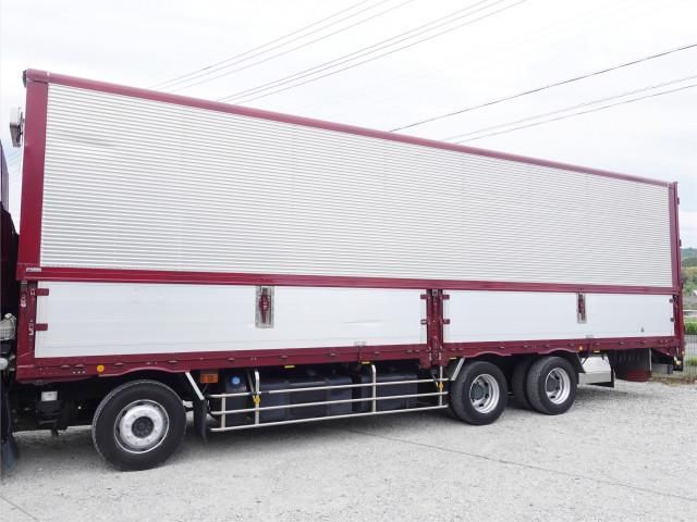 Nissan QUON 2018-01 6689579-7