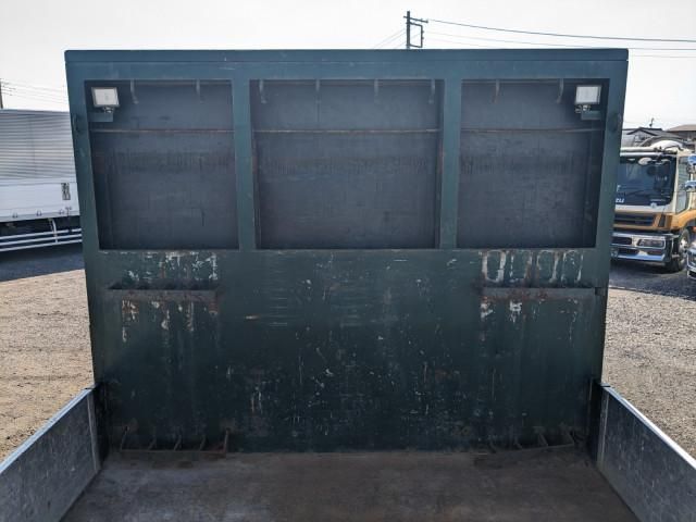 Nissan QUON 2023-01 6689578-12