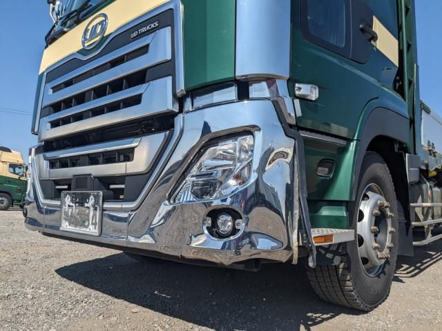 Nissan QUON 2023-01 6689578-24