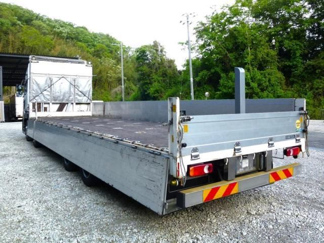 Nissan QUON 2020-05 6734201-12