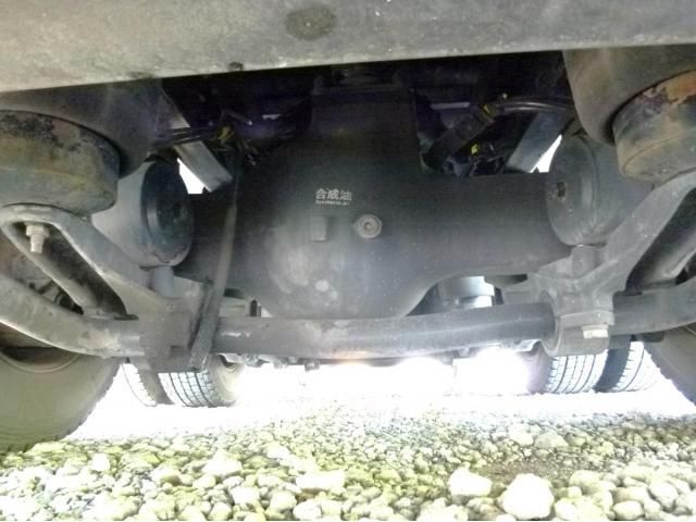 Nissan QUON 2020-05 6734201-29