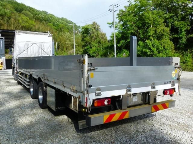 Nissan QUON 2020-05 6734201-5