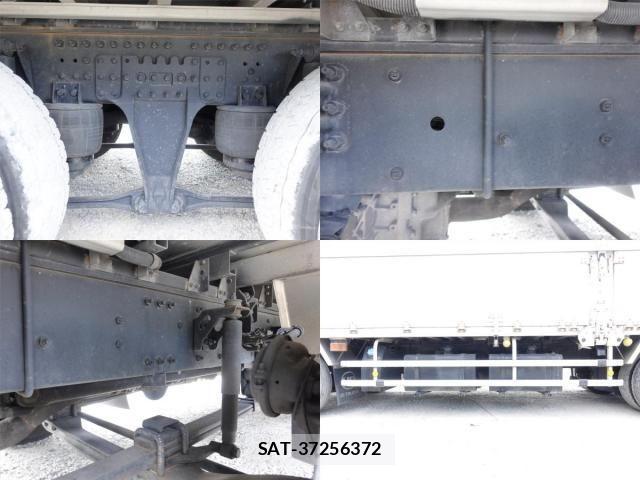 Nissan QUON 2018-08 6791437-13