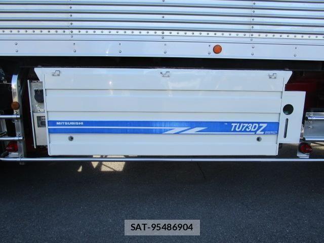 Nissan QUON 2015-08 6791442-14