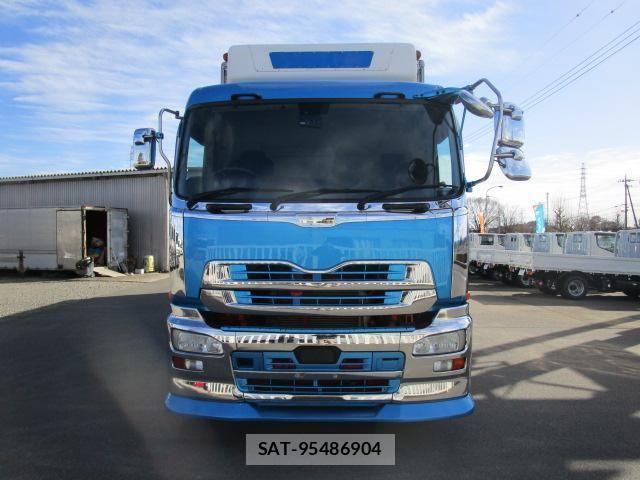 Nissan QUON 2015-08 6791442-1