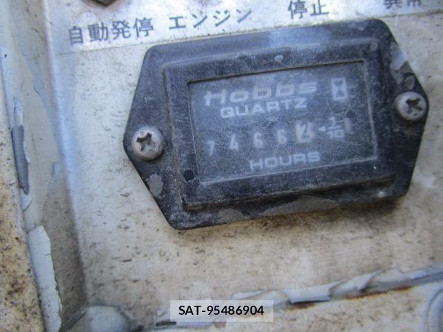 Nissan QUON 2015-08 6791442-19