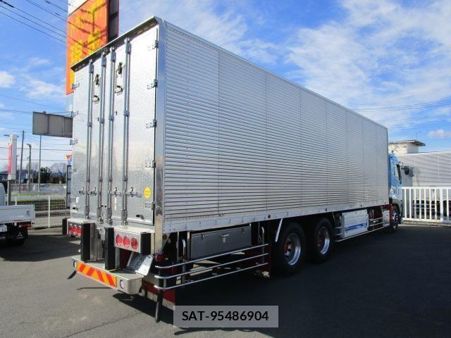 Nissan QUON 2015-08 6791442-4