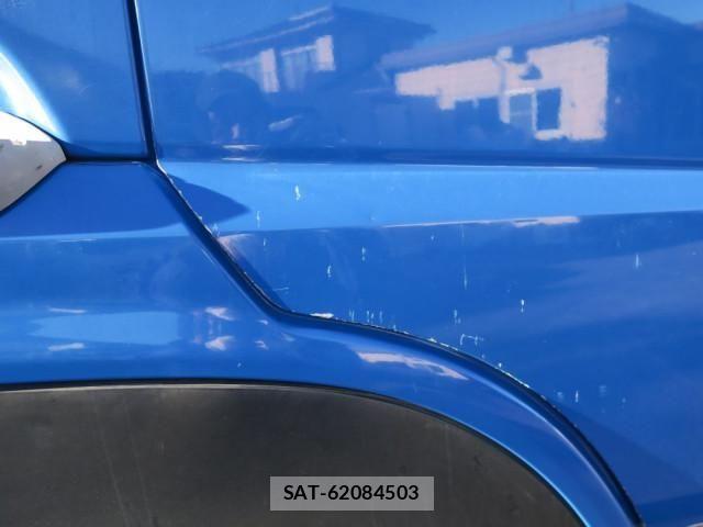 Nissan QUON 2013-05 6791438-18