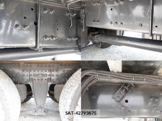 Nissan QUON 2019-04 6791436-13