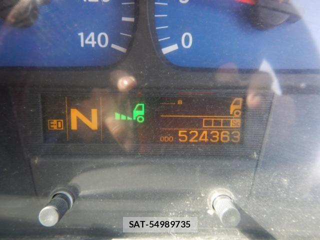 Nissan QUON 2014-03 6791441-11