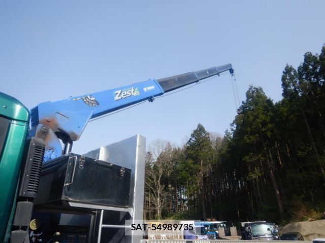 Nissan QUON 2014-03 6791441-22