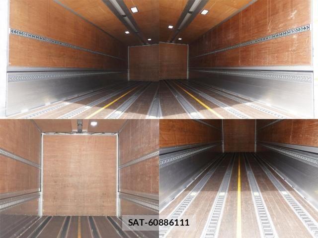 Nissan QUON 2017-07 6791445-9