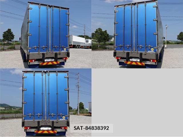Nissan QUON 2017-12 6791443-5