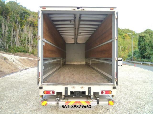Nissan QUON 2019-03 6791433-9