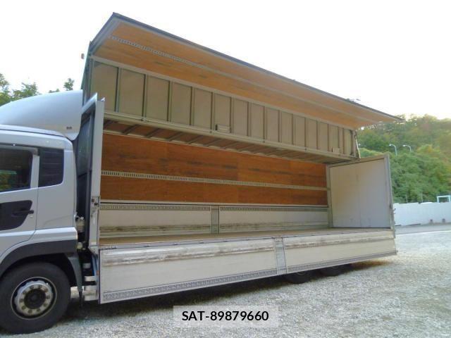 Nissan QUON 2019-03 6791433-16