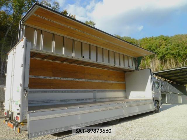 Nissan QUON 2019-03 6791433-18