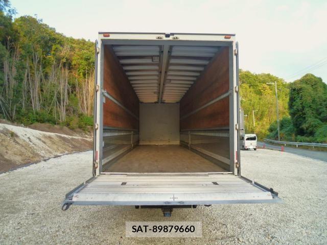 Nissan QUON 2019-03 6791433-21