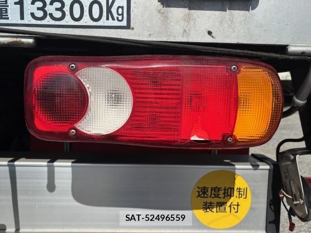 Nissan QUON 2021-02 6791431-21