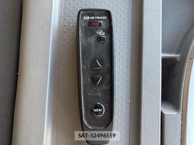 Nissan QUON 2021-02 6791431-29