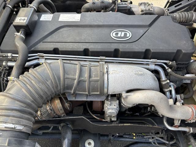 Nissan QUON 2020-04 6805456-20