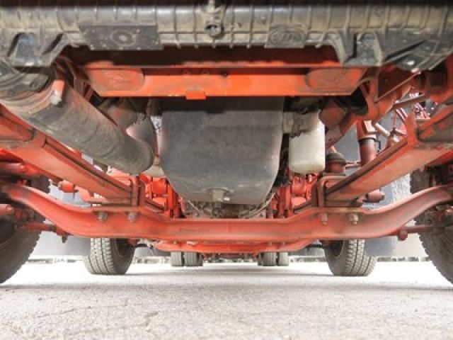 Nissan QUON 2021-06 6805453-20