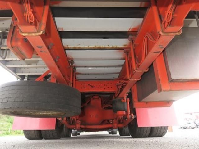 Nissan QUON 2021-06 6805453-22