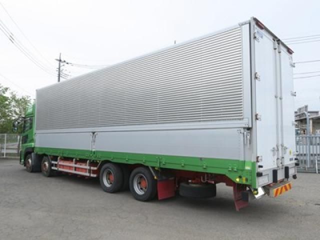 Nissan QUON 2021-06 6805453-2