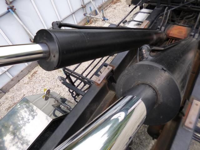 Nissan QUON 2013-03 6805455-16