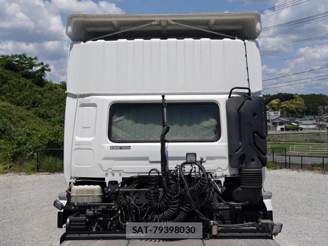 Nissan QUON 2018-11 6911626-14