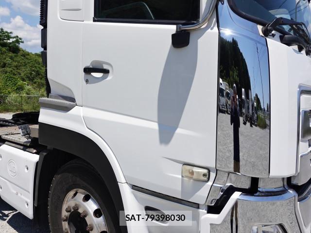 Nissan QUON 2018-11 6911626-5