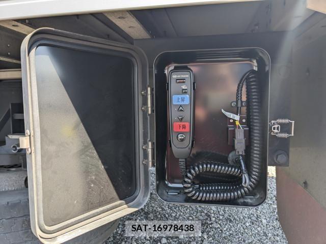 Nissan QUON 2019-04 6911618-20