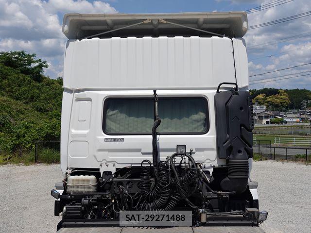 Nissan QUON 2018-11 6911629-13