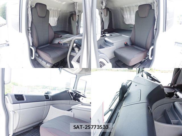 Nissan QUON 2022-12 6911625-22