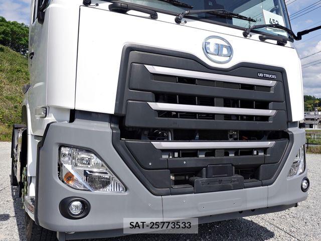 Nissan QUON 2022-12 6911625-3