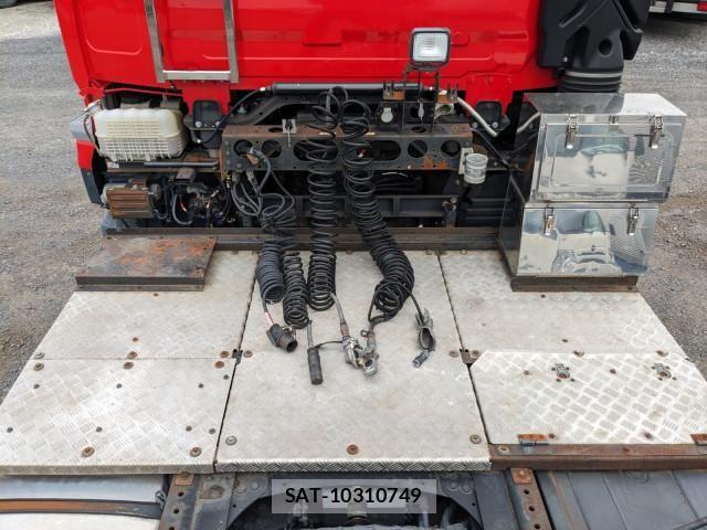 Nissan QUON 2018-10 6911623-10