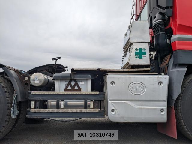 Nissan QUON 2018-10 6911623-19