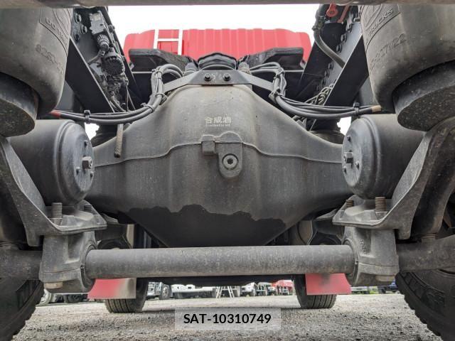 Nissan QUON 2018-10 6911623-22
