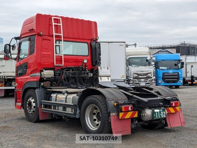 Nissan QUON 2018-10 6911623-2