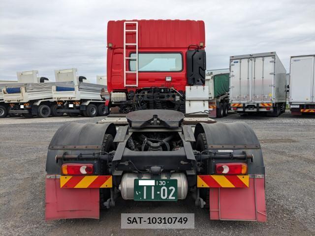 Nissan QUON 2018-10 6911623-4
