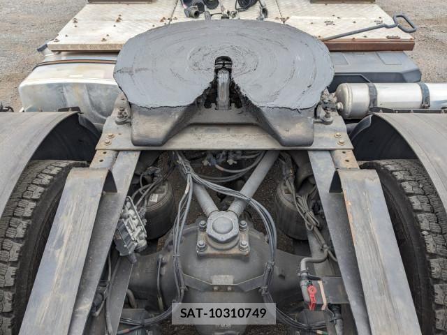 Nissan QUON 2018-10 6911623-8