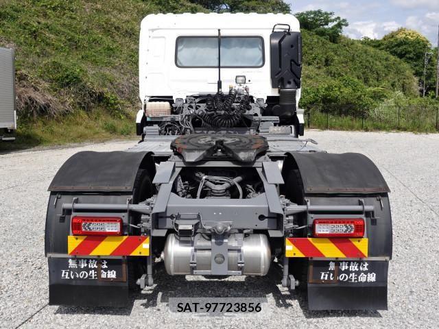 Nissan QUON 2022-12 6911622-9