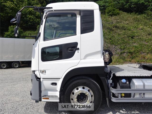 Nissan QUON 2022-12 6911622-13