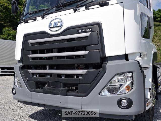 Nissan QUON 2022-12 6911622-3