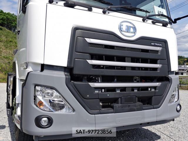 Nissan QUON 2022-12 6911622-4