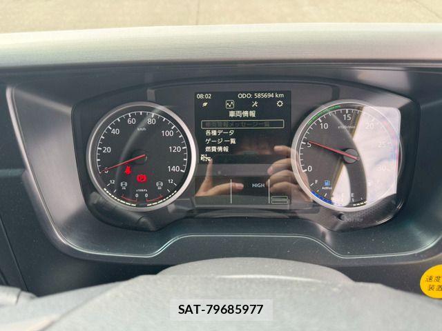 Nissan QUON 2020-07 6911624-16