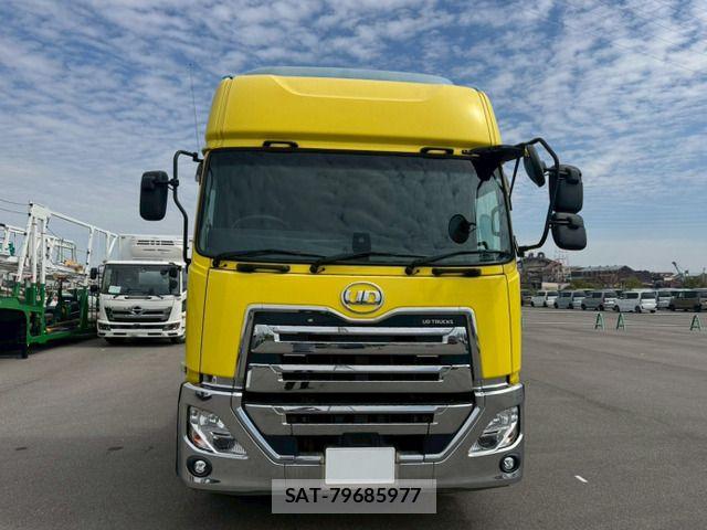 Nissan QUON 2020-07 6911624-1