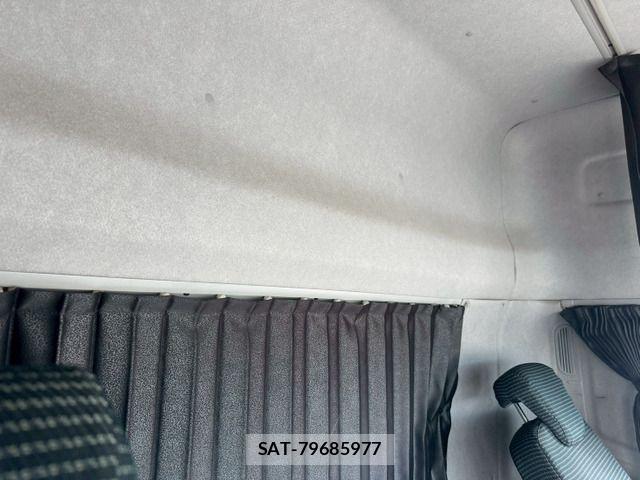 Nissan QUON 2020-07 6911624-19