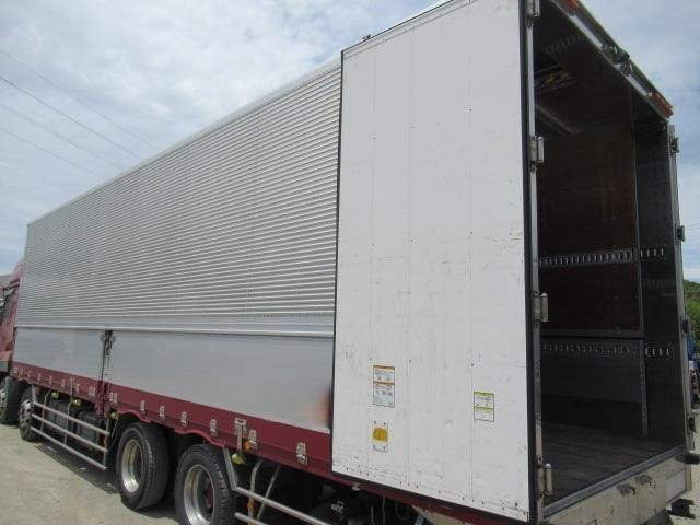 Nissan QUON 2020-02 6964435-10