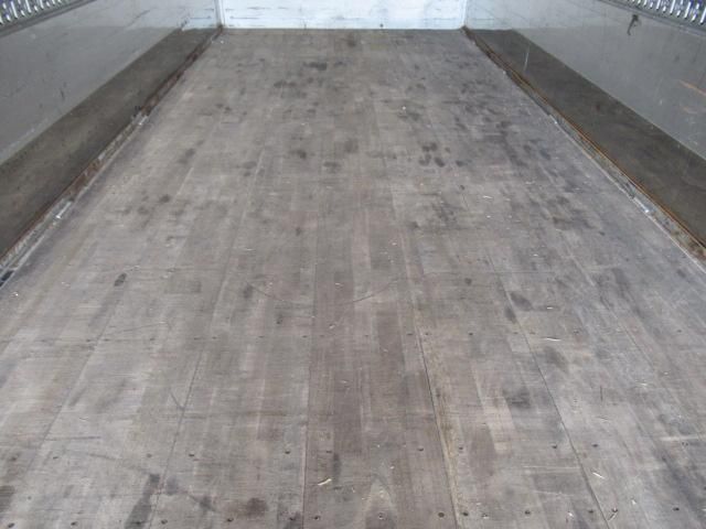 Nissan QUON 2020-02 6964435-18