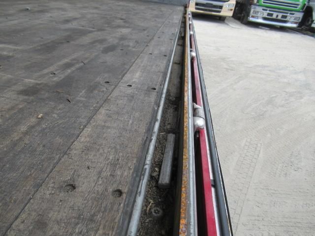 Nissan QUON 2020-02 6964435-23